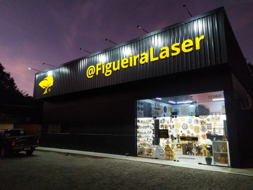 Fachada Figueira Laser