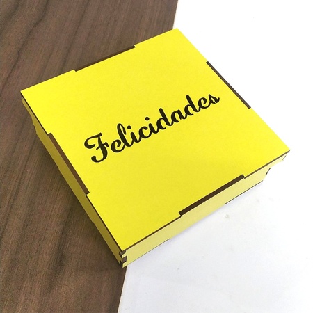 Caixa Felicidades 15 cm MDF Amarelo